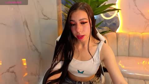 Pretty Charlotte online show from October 24, 1:29 pm