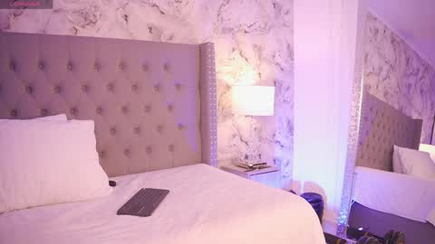 Charlotte online show from April 10, 2:39 am