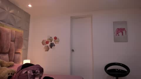 Snapshot of charlotte_icee chatting on March 2, 3:41 pm Charlotte Icee online show from March 2, 3:41 pm