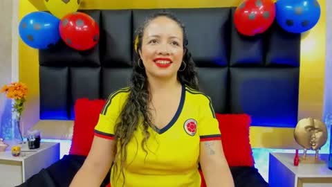 Snapshot of charlotte_monnroe chatting on June 12, 1:54 pm charlotte_monnroe online show from June 12, 1:54 pm