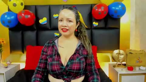 Snapshot of charlotte_monnroe chatting on June 17, 12:50 pm charlotte_monnroe online show from June 17, 12:50 pm