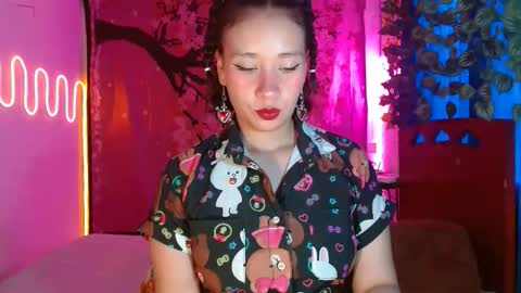 charlotte_morh_ online show from April 22, 7:59 pm