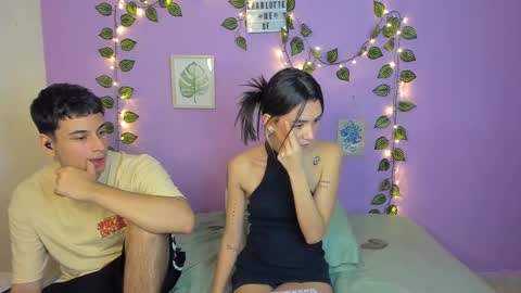 Snapshot of charlotte_queeen chatting on February 14, 9:10 pm Charlotte online show from February 14, 9:10 pm