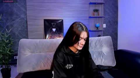 Snapshot of charlotte_whitee1 chatting on February 6, 1:47 pm Charlotte Everyday From 0700 to 1300 Col Time online show from February 6, 1:47 pm