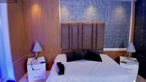 Snapshot of charlotte_whitee1 chatting on February 11, 11:04 am Charlotte Everyday From 0700 to 1300 Col Time online show from February 11, 11:04 am