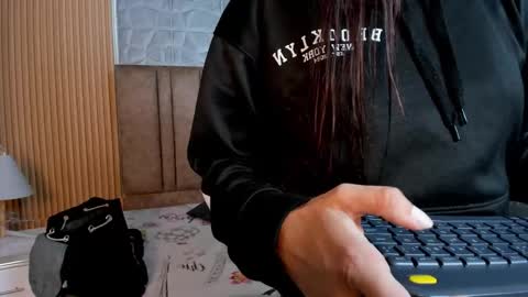 Snapshot of charlotte_whitee1 chatting on February 17, 11:18 am Charlotte Everyday From 0700 to 1300 Col Time online show from February 17, 11:18 am