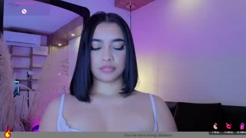 Snapshot of charlotteg18 chatting on August 3, 9:04 am Charlote online show from August 3, 9:04 am