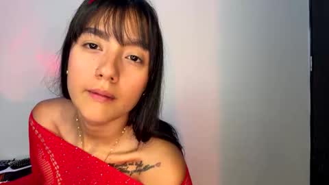 Snapshot of charlottekiss99 chatting on May 7, 2:11 pm charlottekiss99 online show from May 7, 2:11 pm