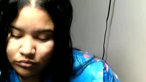 Snapshot of charlottequeen_21 chatting on May 1, 12:21 pm charlottequeen_21 online show from May 1, 12:21 pm