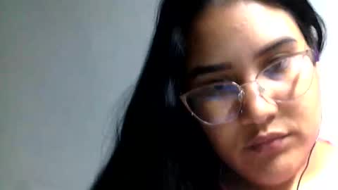 Snapshot of charlottequeen_21 chatting on June 10, 2:45 am charlottequeen_21 online show from June 10, 2:45 am