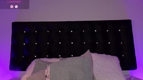 Snapshot of charlotterussel chatting on February 1, 5:49 am charlotterussel online show from February 1, 5:49 am