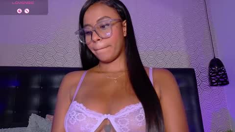 Snapshot of charlotterussel chatting on March 8, 11:39 pm charlotterussel online show from March 8, 11:39 pm