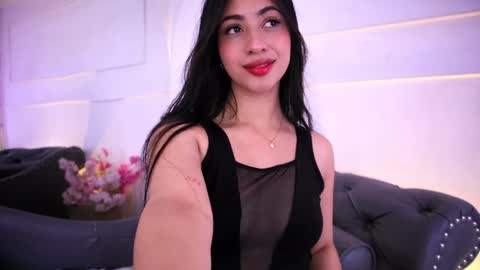 Lauren Rus online show from May 21, 12:45 pm