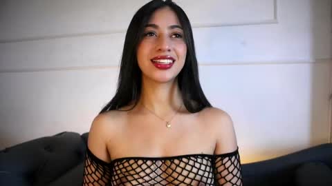 Lauren Rus online show from June 2, 12:40 pm
