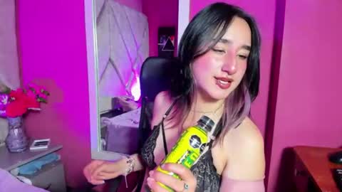 charlottestuart_ online show from April 2, 4:54 am