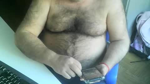 charly online show from April 3, 7:06 am