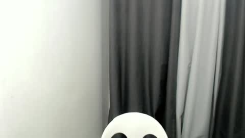 Snapshot of charm_fuckdoll8 chatting on September 27, 9:14 am charm_fuckdoll8 online show from September 27, 9:14 am