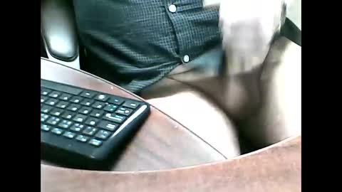 Snapshot of charmeur2672 chatting on March 25, 10:54 am charmeur2672 online show from March 25, 10:54 am