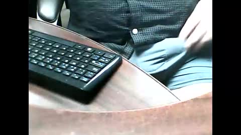 Snapshot of charmeur2672 chatting on March 26, 8:42 am charmeur2672 online show from March 26, 8:42 am