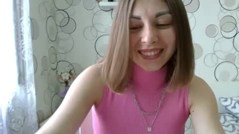 Snapshot of charming__chick chatting on July 13, 2:31 pm charming__chick online show from July 13, 2:31 pm