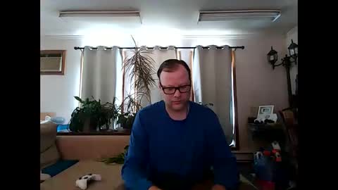 Snapshot of charmingatom chatting on March 15, 7:20 pm charmingatom online show from March 15, 7:20 pm