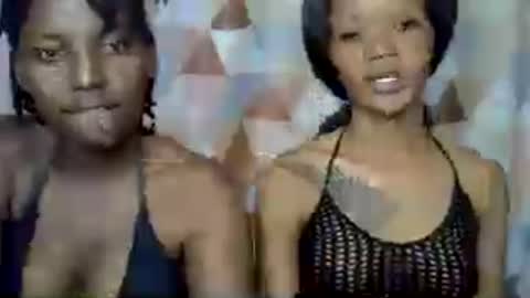 Snapshot of charmingdime chatting on July 15, 6:40 am charmingdime online show from July 15, 6:40 am