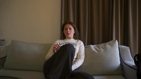 katie online show from March 17, 5:33 am