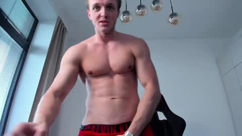 Snapshot of chasereed_ chatting on May 14, 4:25 pm Chase Reed online show from May 14, 4:25 pm