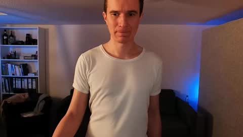 Snapshot of chasingwhiterabbit chatting on February 25, 3:32 pm Chasing Rabbit online show from February 25, 3:32 pm