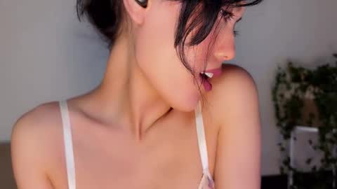 Snapshot of chasmic chatting on September 24, 2:26 am JASMINE   usually going live about 2 am UTC  online show from September 24, 2:26 am