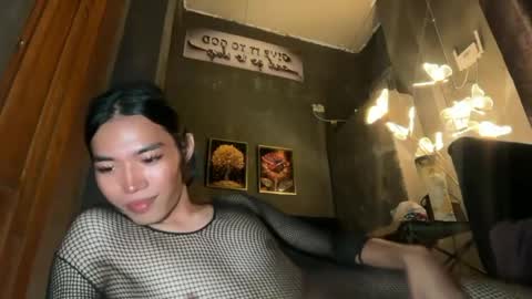 PAPI BEBE online show from April 25, 1:41 pm