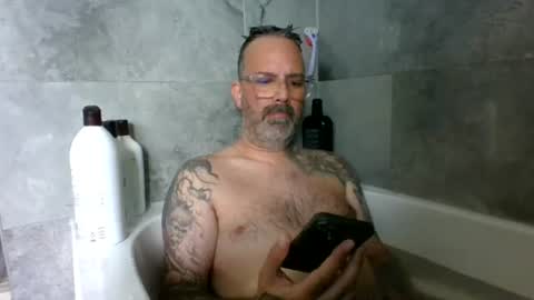 Snapshot of chatryguy chatting on July 17, 3:50 pm chatryguy online show from July 17, 3:50 pm