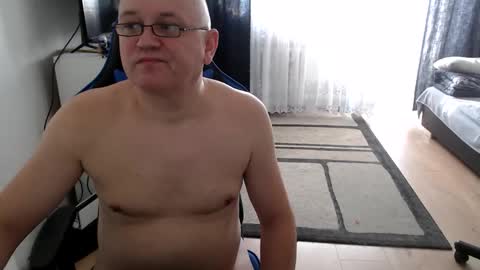 Snapshot of chatskor chatting on October 23, 9:19 am Egor Skornyakov online show from October 23, 9:19 am