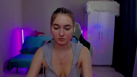 Betty online show from March 6, 7:14 am