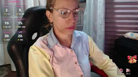 CHAYLA VICTORIA RUIZ  online show from February 2, 12:15 pm