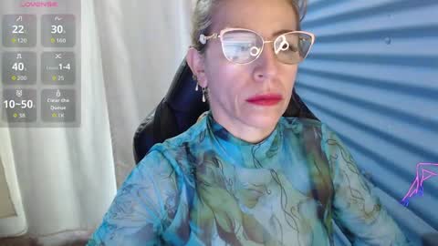 Snapshot of chayla_ruiz chatting on April 26, 8:06 pm CHAYLA VICTORIA RUIZ online show from April 26, 8:06 pm