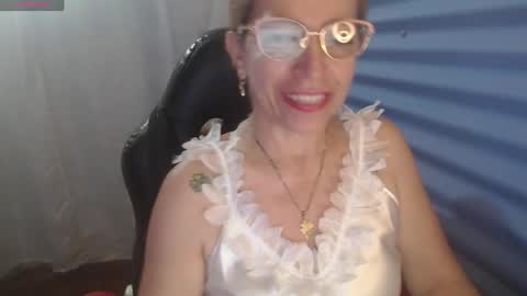 Snapshot of chayla_ruiz chatting on May 3, 12:55 pm CHAYLA VICTORIA RUIZ online show from May 3, 12:55 pm