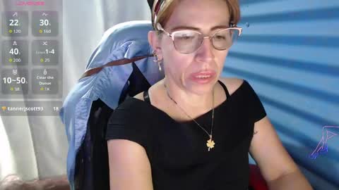 Snapshot of chayla_ruiz chatting on May 17, 8:49 pm CHAYLA VICTORIA RUIZ online show from May 17, 8:49 pm