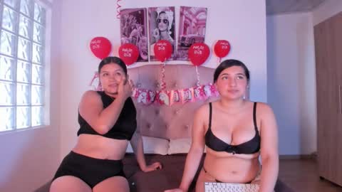 Snapshot of cheerry__doll chatting on February 14, 6:59 pm Cherry online show from February 14, 6:59 pm