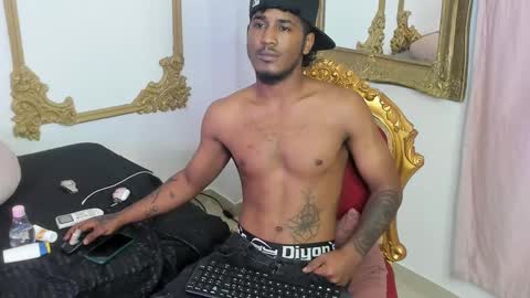 Snapshot of cheeto_333 chatting on March 6, 7:36 am Cheeto online show from March 6, 7:36 am