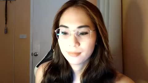 Snapshot of chelly4u69 chatting on February 9, 1:31 am chelly4u69 online show from February 9, 1:31 am