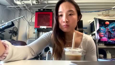 Snapshot of chellybear101 chatting on January 27, 11:33 pm chellybear101 online show from January 27, 11:33 pm