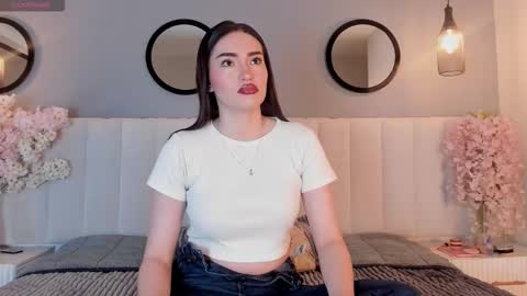 chelsea_bolton_ online show from March 10, 1:05 pm