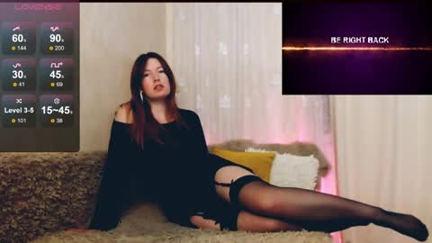 Snapshot of chelsey_rayne chatting on April 30, 8:57 pm Instagram faroffland online show from April 30, 8:57 pm