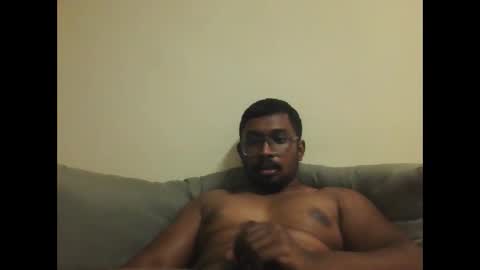 Snapshot of chennaibull1011 chatting on April 27, 6:28 pm chennaibull1011 online show from April 27, 6:28 pm