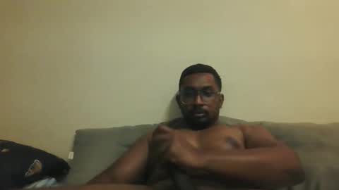 Snapshot of chennaibull1011 chatting on May 18, 7:20 pm chennaibull1011 online show from May 18, 7:20 pm