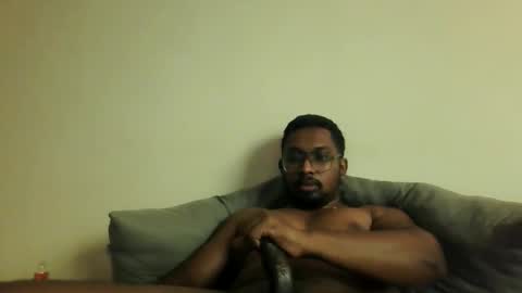 Snapshot of chennaibull1011 chatting on June 1, 9:00 am chennaibull1011 online show from June 1, 9:00 am
