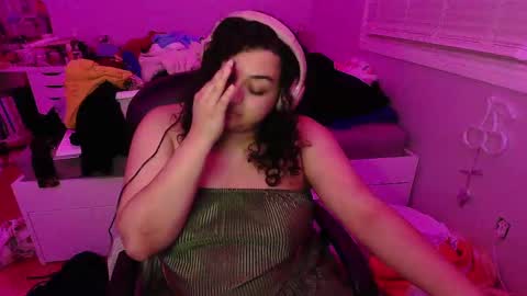 Snapshot of chericheesecake chatting on September 25, 1:42 am chericheesecake online show from September 25, 1:42 am