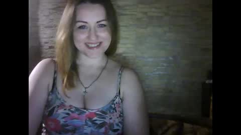 cherry04383 online show from April 8, 2:33 am
