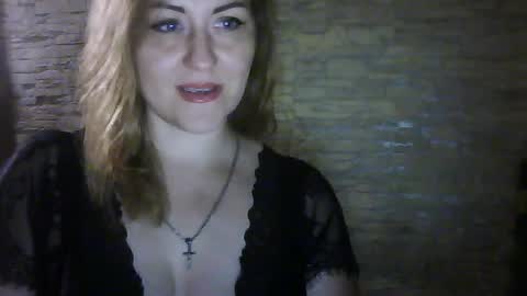 Snapshot of cherry04383 chatting on July 14, 12:24 am cherry04383 online show from July 14, 12:24 am